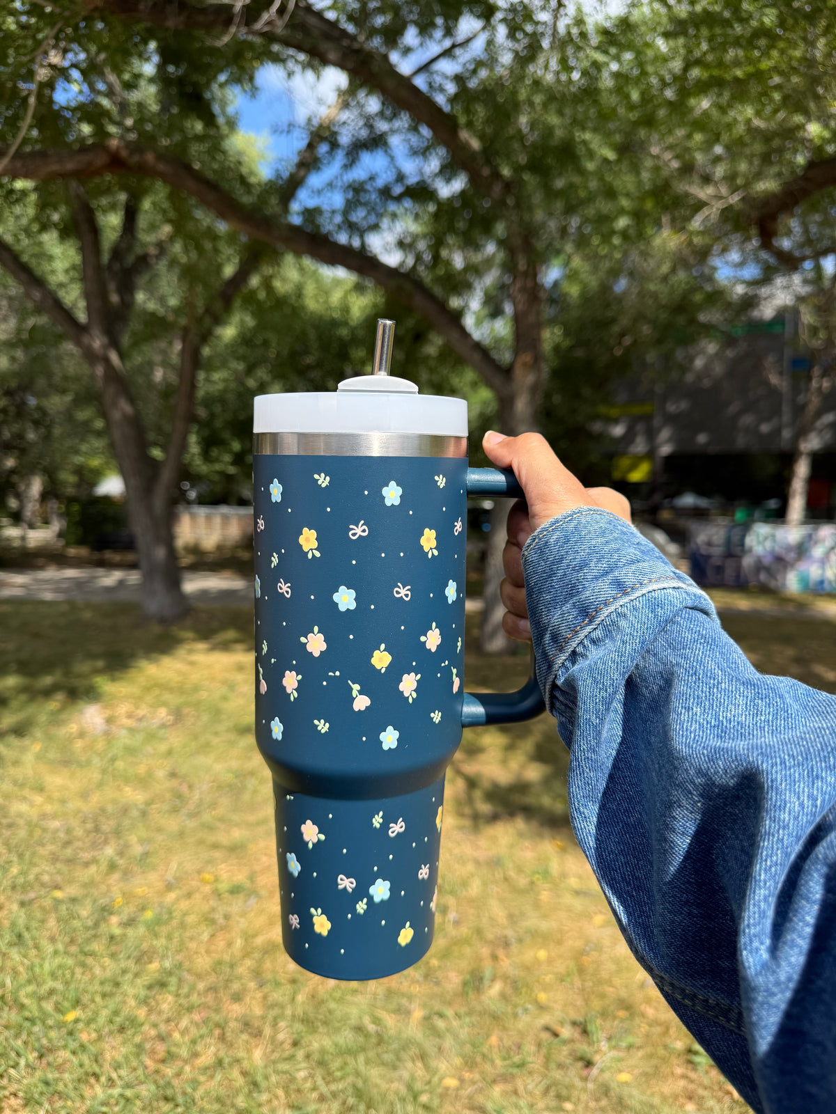 Daisy Tumbler | 40oz Insulated Stainless Steel Tumbler with Carry Handle & Reusable Straw