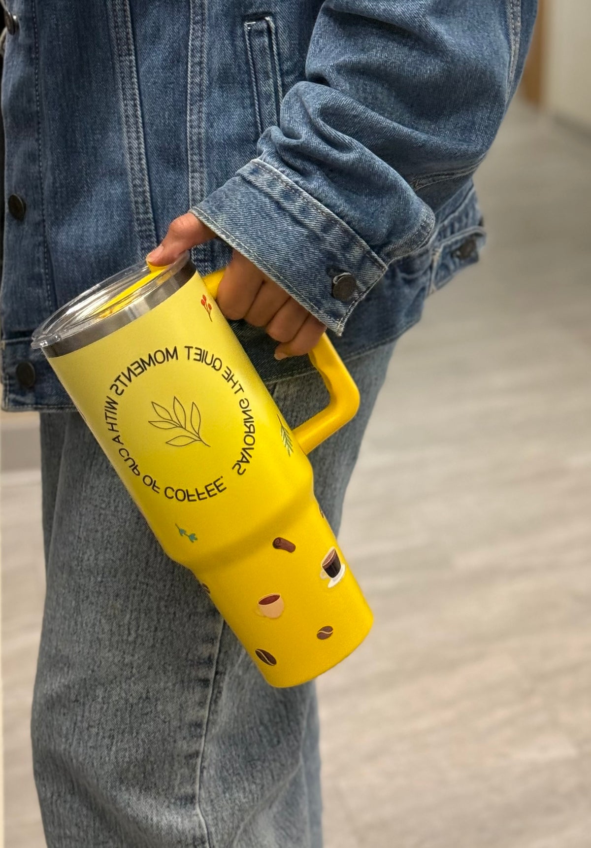 Yellow Mellow Tumbler | 40oz Insulated Stainless Steel Tumbler with Carry Handle & Reusable Straw | Gradient Travel Mug