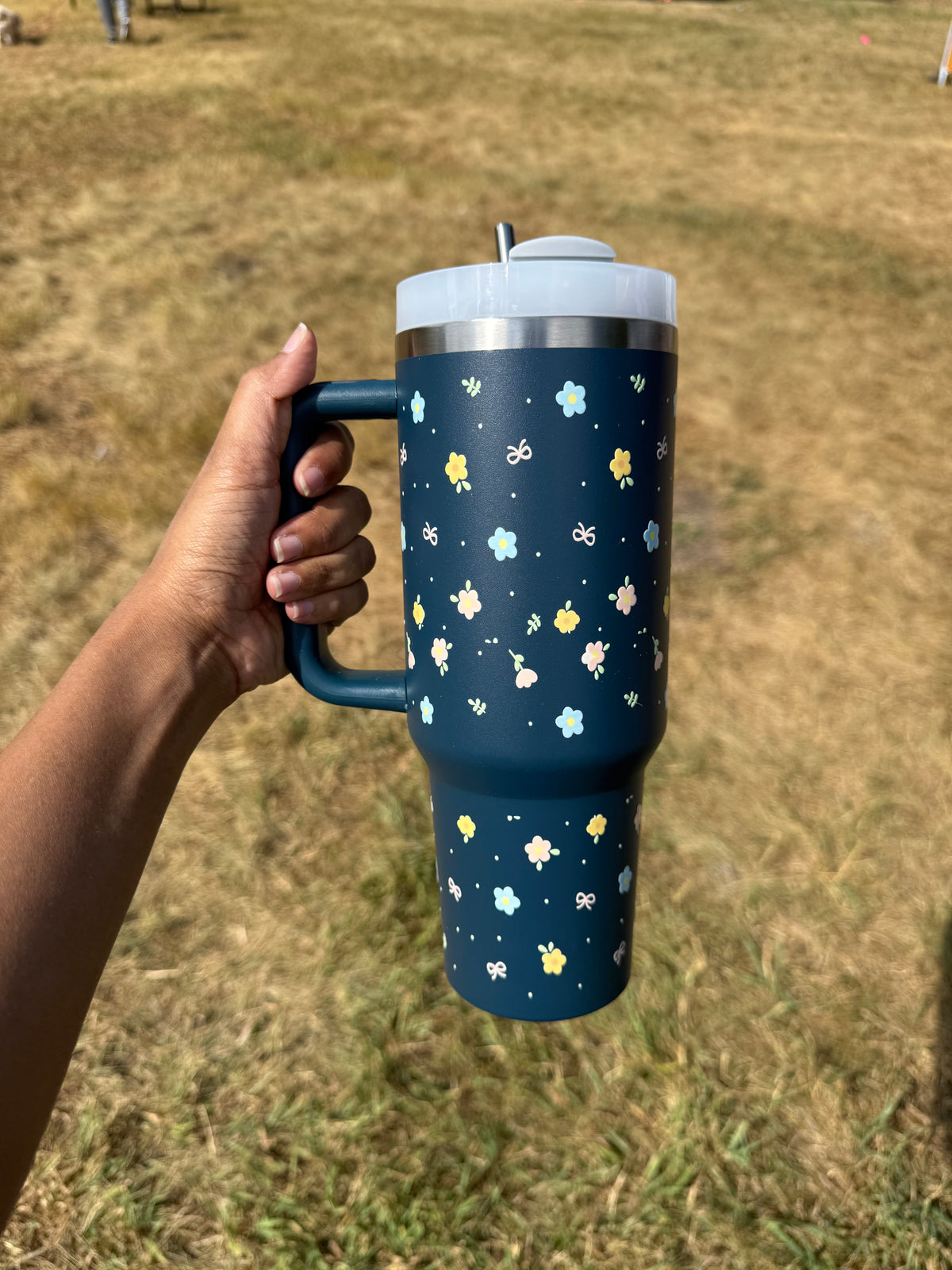 Daisy Tumbler | 40oz Insulated Stainless Steel Tumbler with Carry Handle & Reusable Straw
