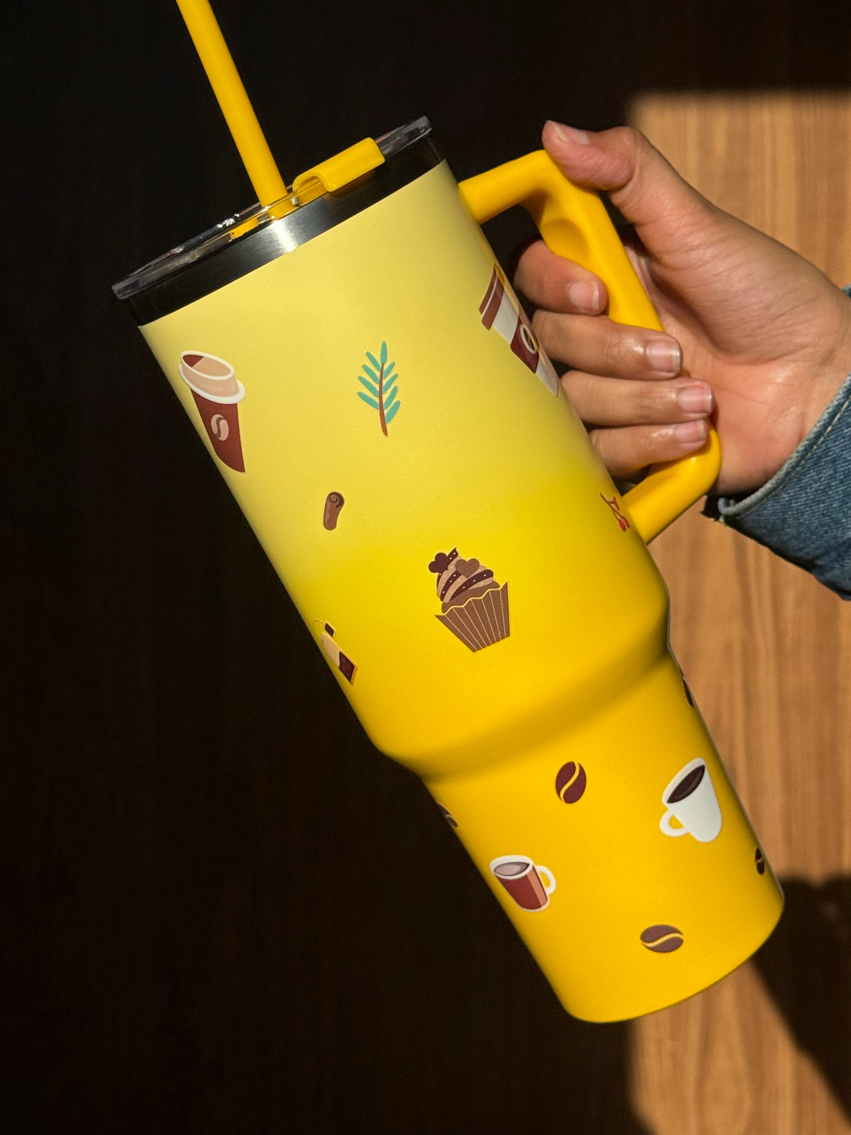 Yellow Mellow Tumbler | 40oz Insulated Stainless Steel Tumbler with Carry Handle & Reusable Straw | Gradient Travel Mug